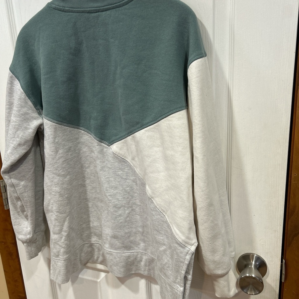 Greentea Tri-Tone Crewneck Sweater View 6